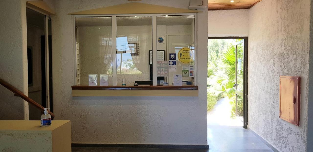 Minoas Hotel Amoudara  Bagian luar foto