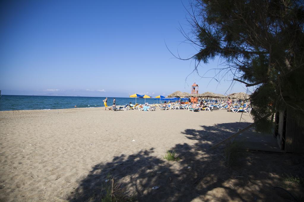 Minoas Hotel Amoudara  Bagian luar foto