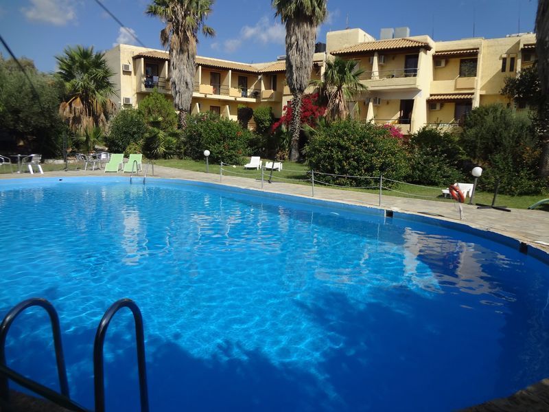 Minoas Hotel Amoudara  Bagian luar foto