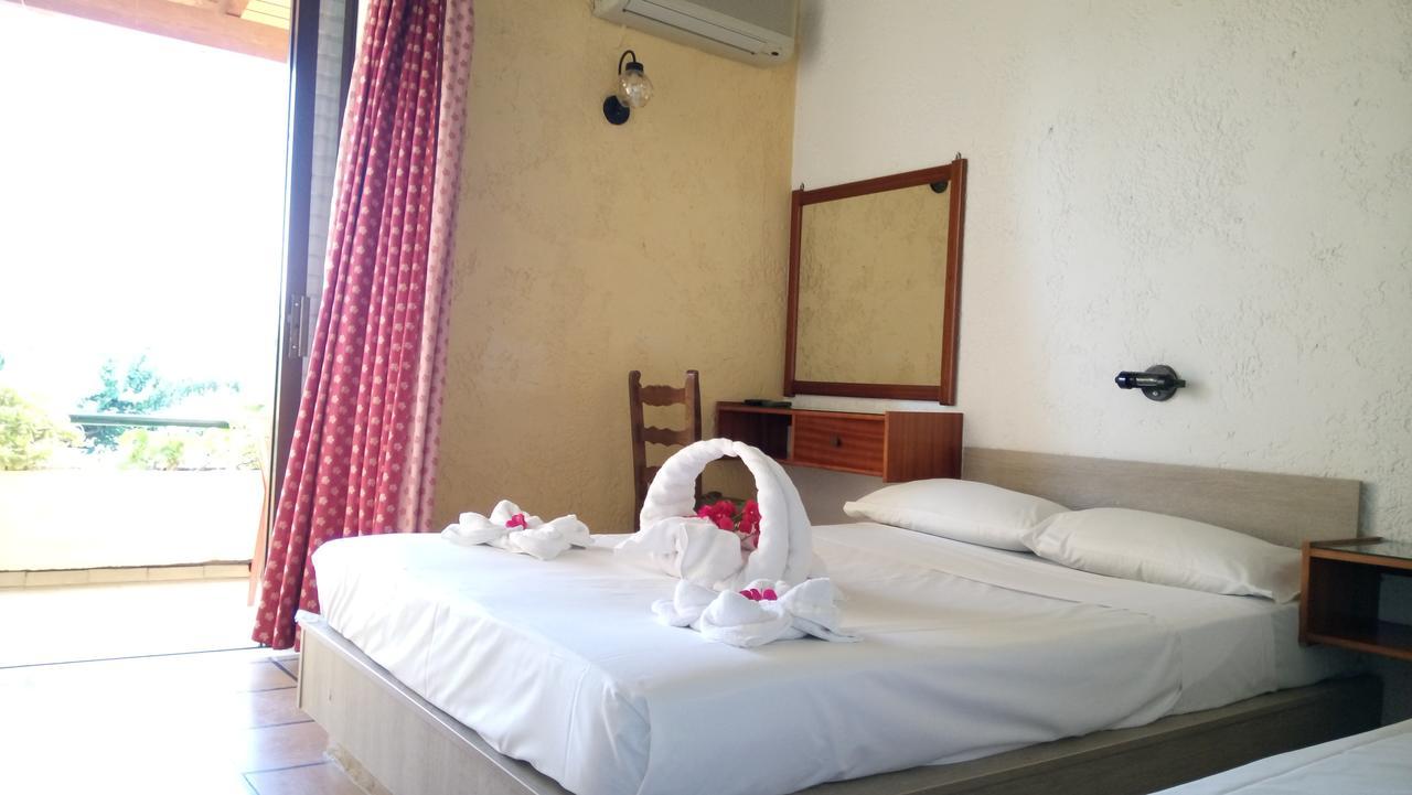 Minoas Hotel Amoudara  Bagian luar foto