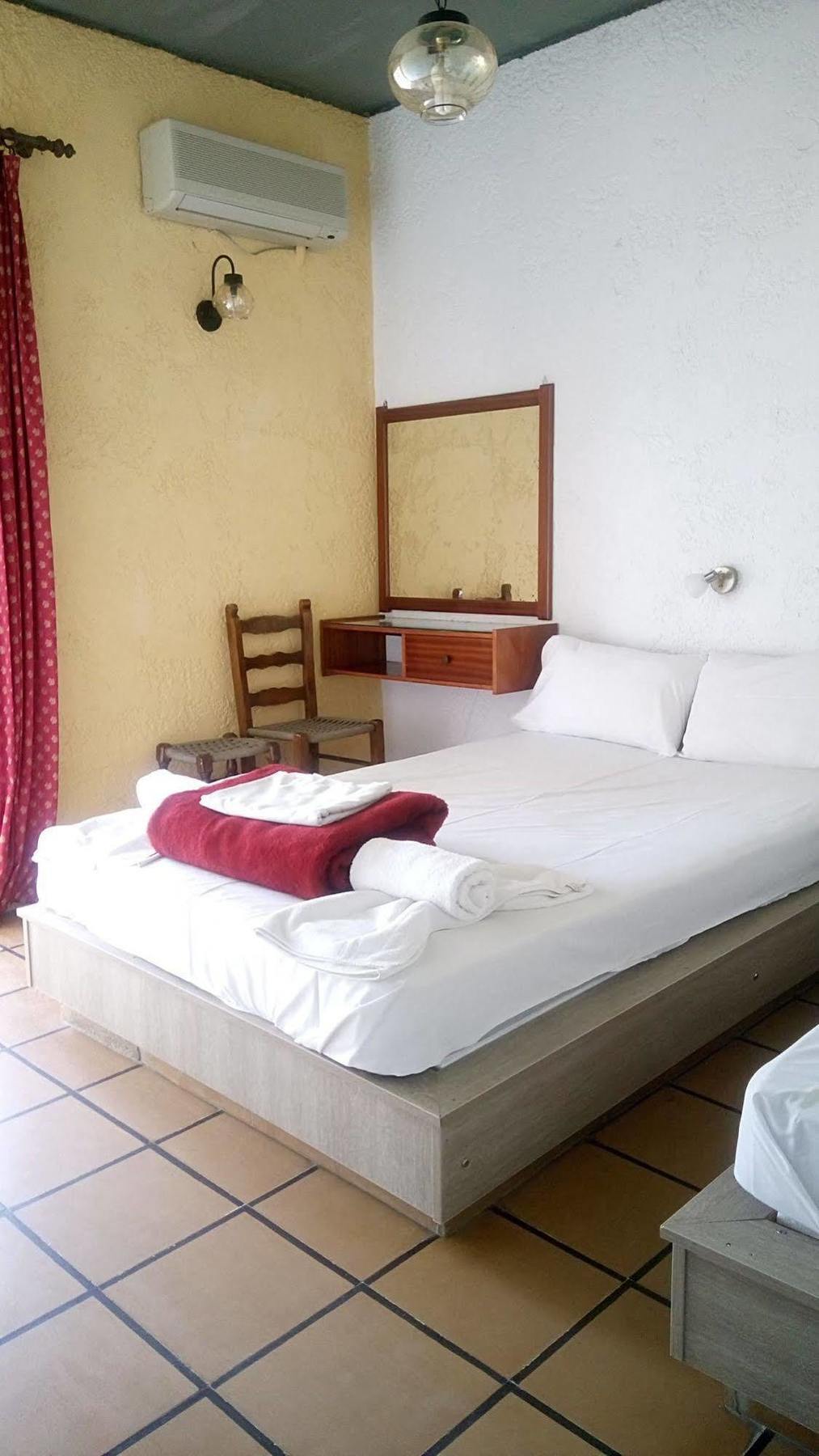 Minoas Hotel Amoudara  Bagian luar foto